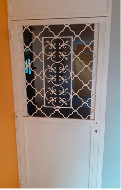Porte d'entrée un vantail avec imposte